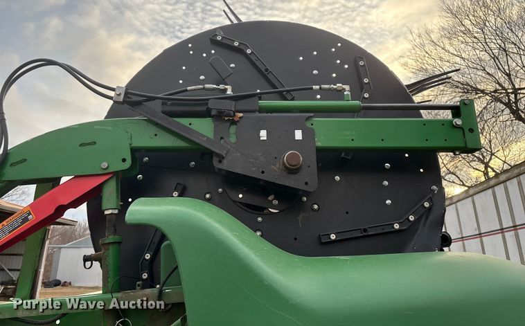 image for item YA2152 2021 John Deere RD40F Hydraflex flex draper head