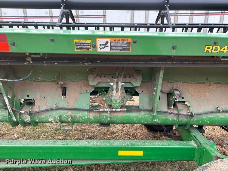 image for item YA2152 2021 John Deere RD40F Hydraflex flex draper head