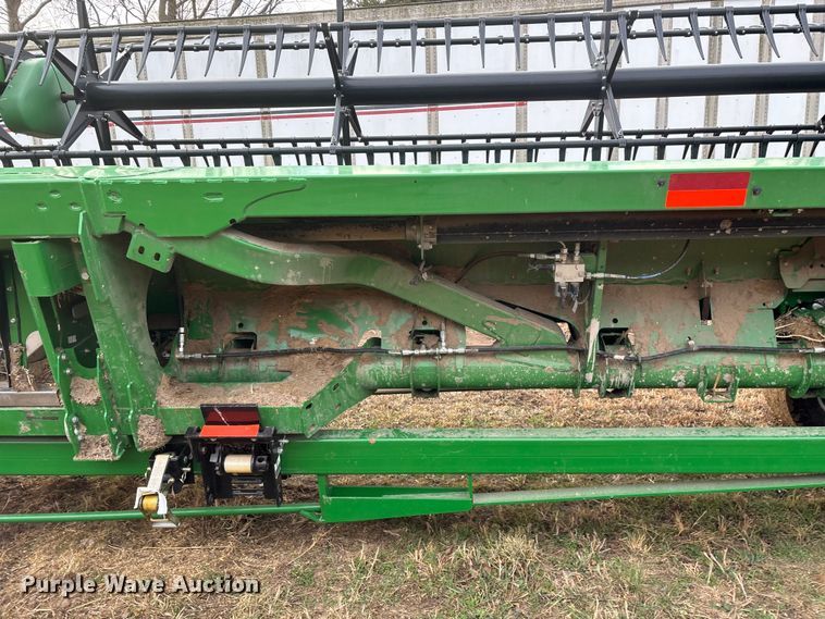 image for item YA2152 2021 John Deere RD40F Hydraflex flex draper head