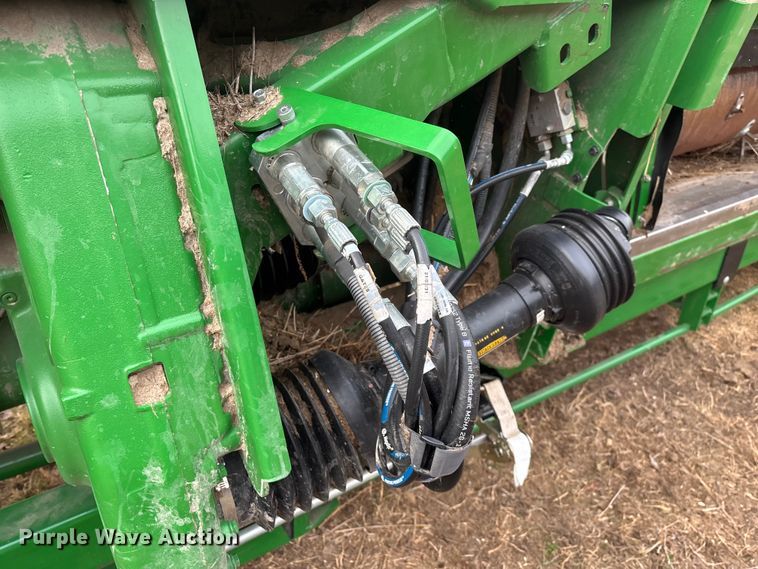 image for item YA2152 2021 John Deere RD40F Hydraflex flex draper head