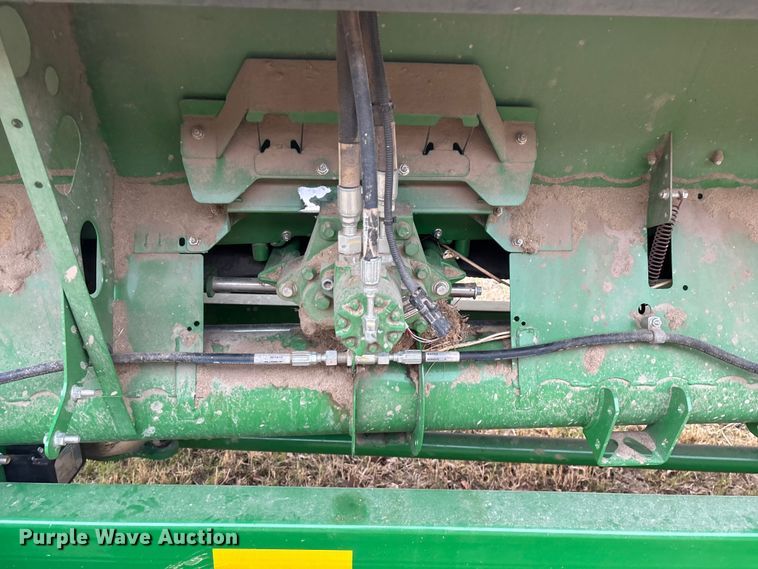 image for item YA2152 2021 John Deere RD40F Hydraflex flex draper head