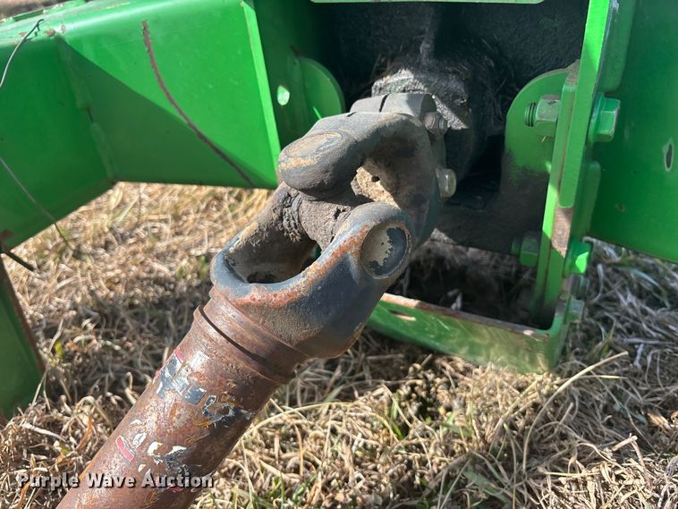 image for item YA2153 John Deere 946 swather / windrower