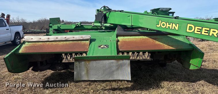 image for item YA2153 John Deere 946 swather / windrower
