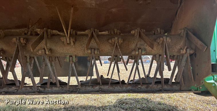 image for item YA2153 John Deere 946 swather / windrower