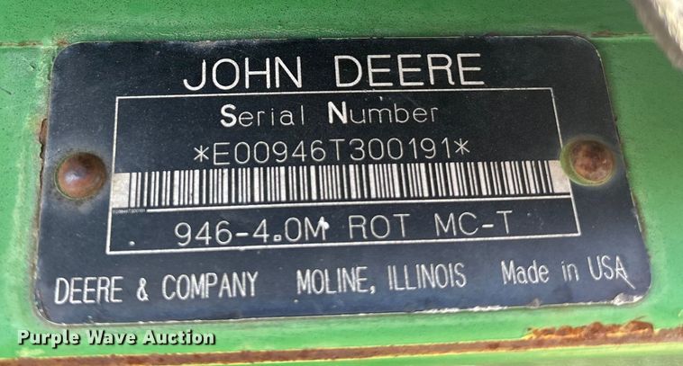 image for item YA2153 John Deere 946 swather / windrower