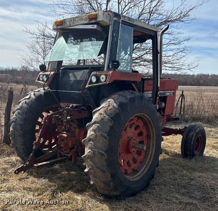 image for item YA2154 1979 International Harvester Hydro 186 tractor