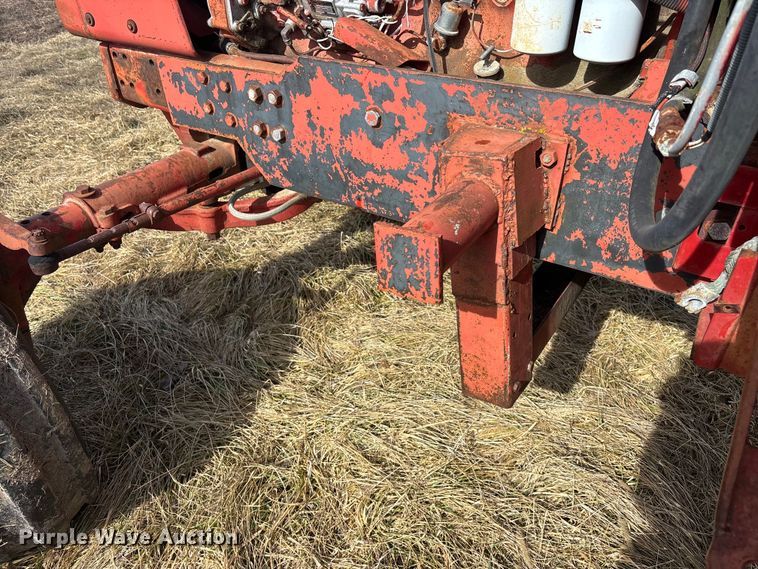 image for item YA2154 1979 International Harvester Hydro 186 tractor