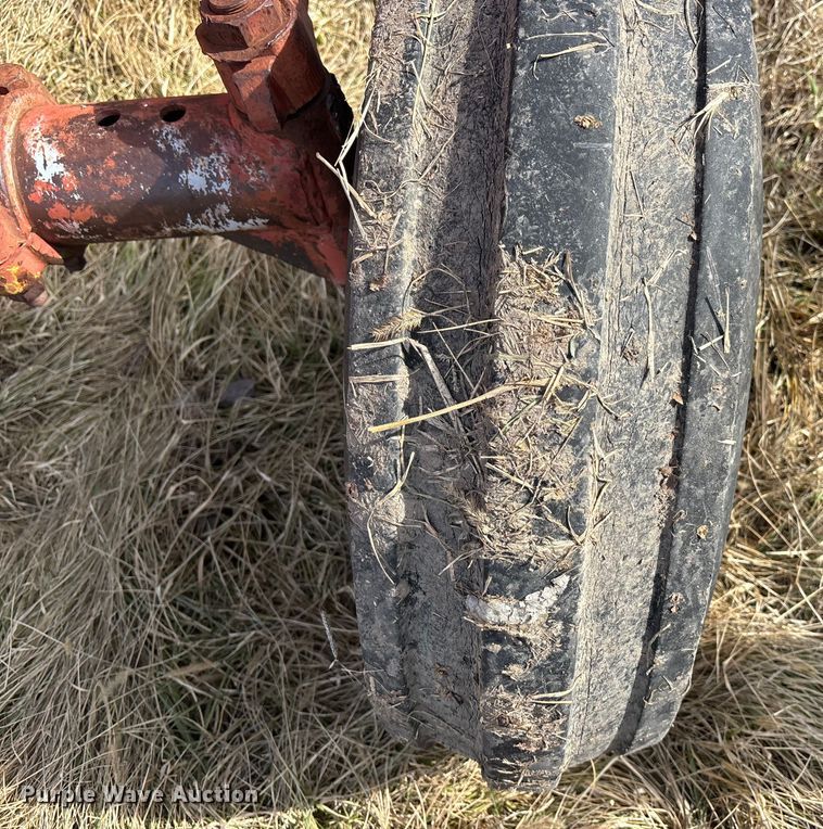 image for item YA2154 1979 International Harvester Hydro 186 tractor