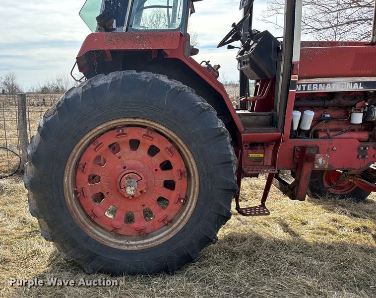 image for item YA2154 1979 International Harvester Hydro 186 tractor