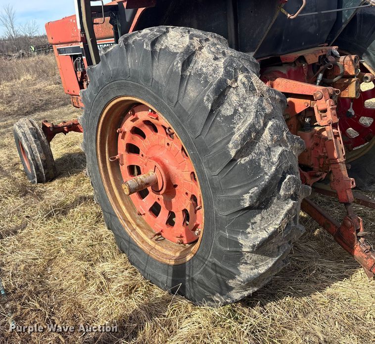 image for item YA2154 1979 International Harvester Hydro 186 tractor