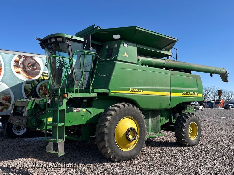 image for item YA2232 2000 John Deere 9650STS combine