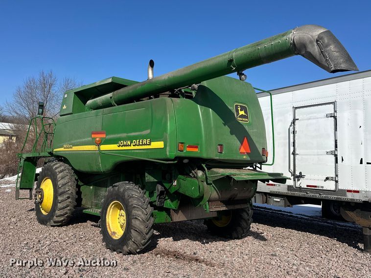 image for item YA2232 2000 John Deere 9650STS combine