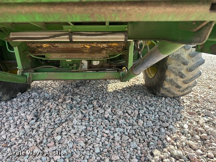 image for item YA2232 2000 John Deere 9650STS combine