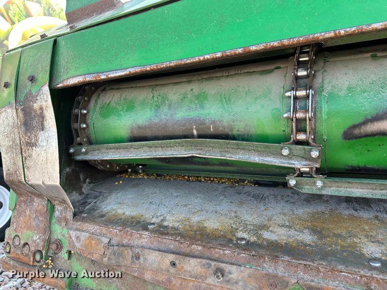 image for item YA2232 2000 John Deere 9650STS combine