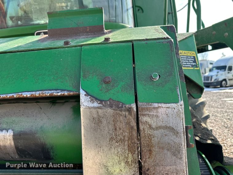 image for item YA2232 2000 John Deere 9650STS combine