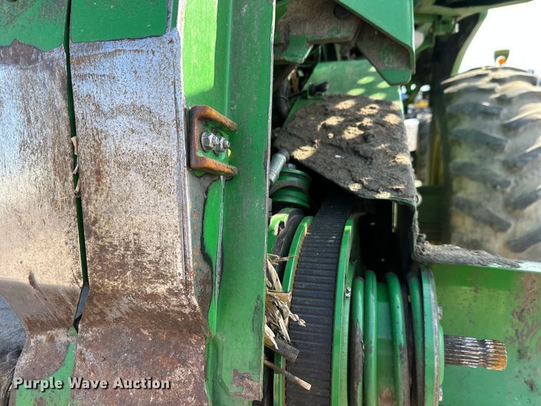 image for item YA2232 2000 John Deere 9650STS combine