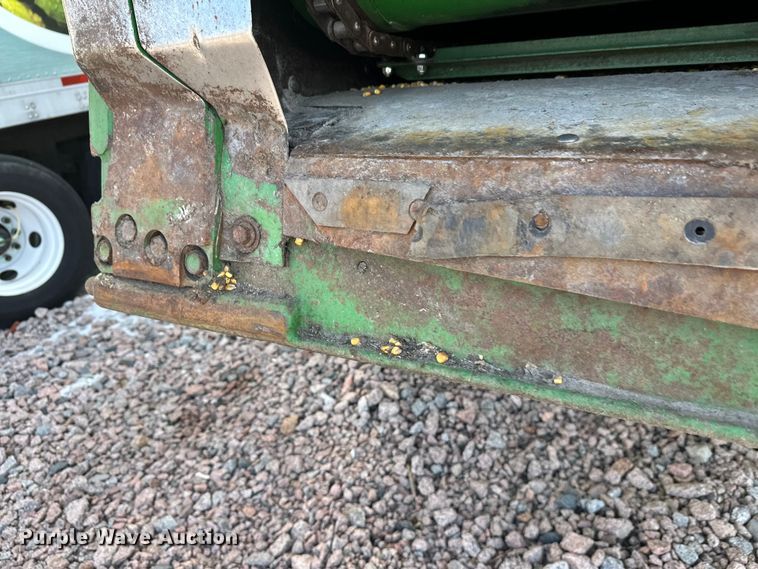 image for item YA2232 2000 John Deere 9650STS combine