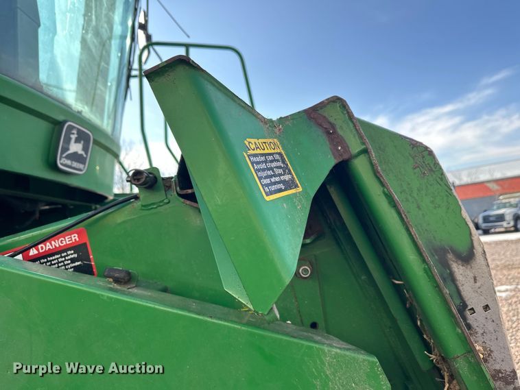 image for item YA2232 2000 John Deere 9650STS combine