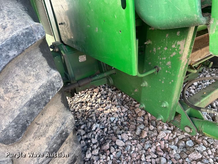 image for item YA2232 2000 John Deere 9650STS combine