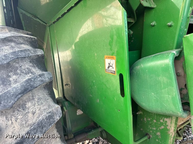 image for item YA2232 2000 John Deere 9650STS combine