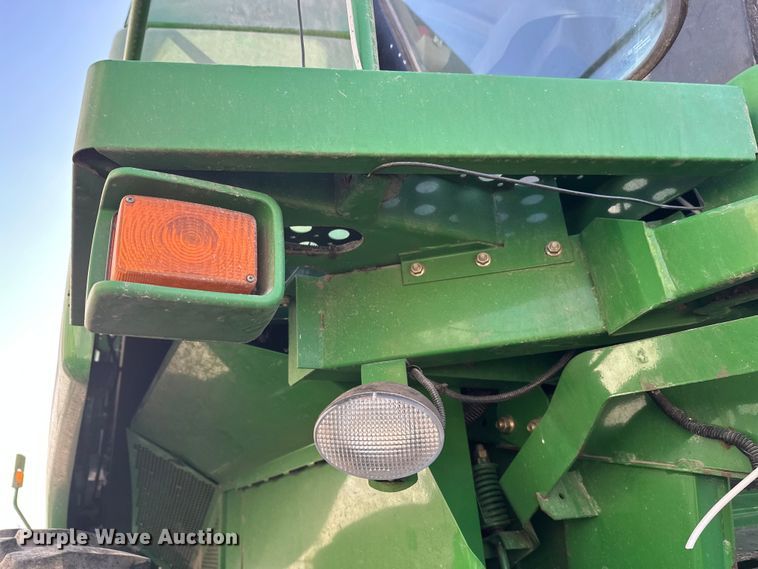 image for item YA2232 2000 John Deere 9650STS combine