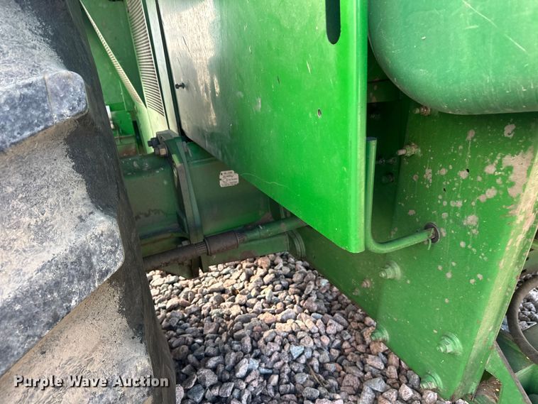 image for item YA2232 2000 John Deere 9650STS combine