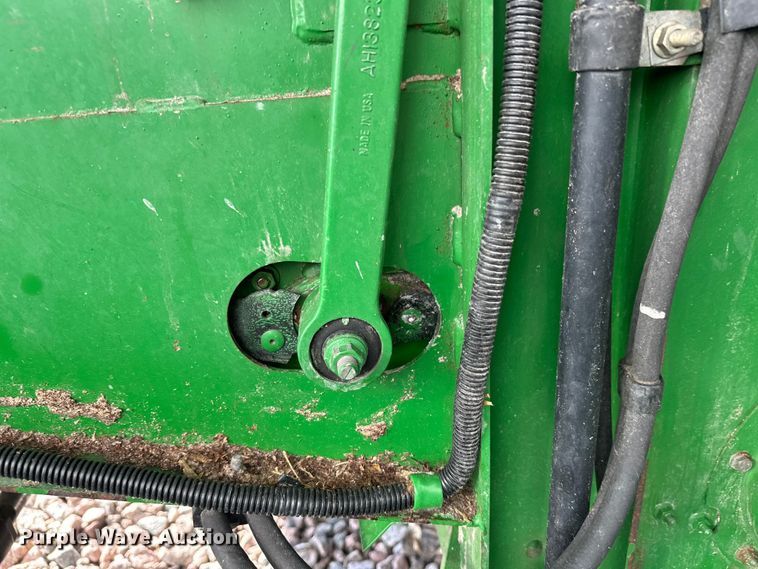image for item YA2232 2000 John Deere 9650STS combine