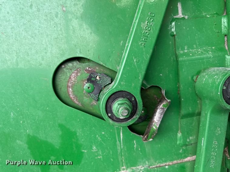 image for item YA2232 2000 John Deere 9650STS combine