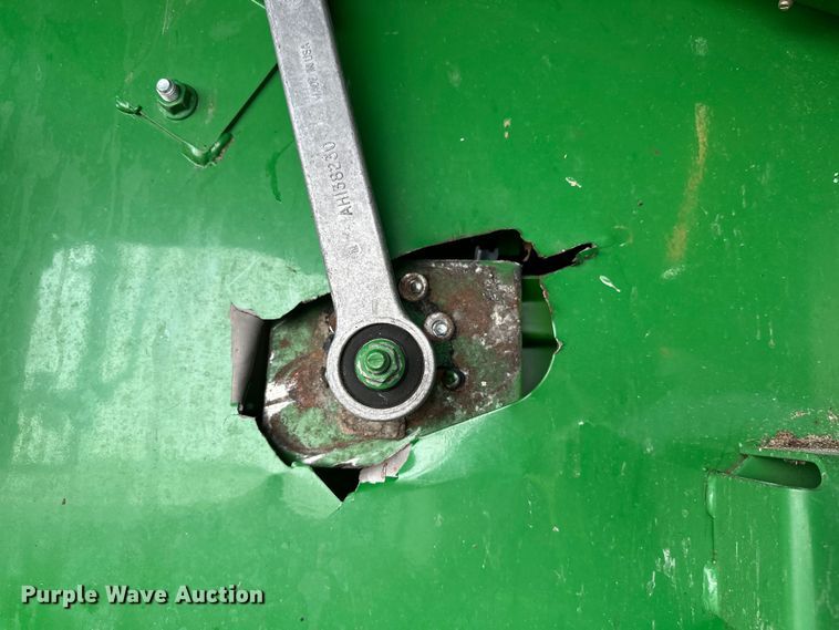 image for item YA2232 2000 John Deere 9650STS combine