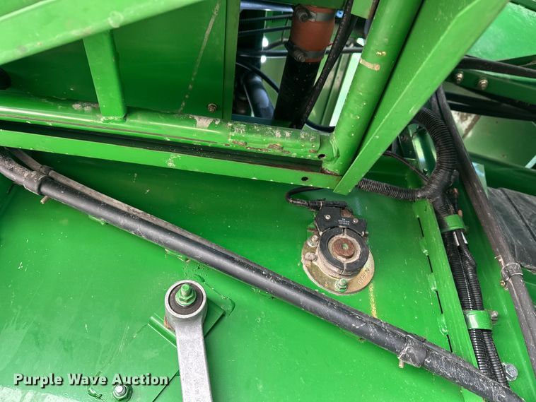 image for item YA2232 2000 John Deere 9650STS combine