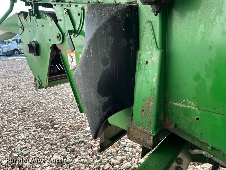 image for item YA2232 2000 John Deere 9650STS combine