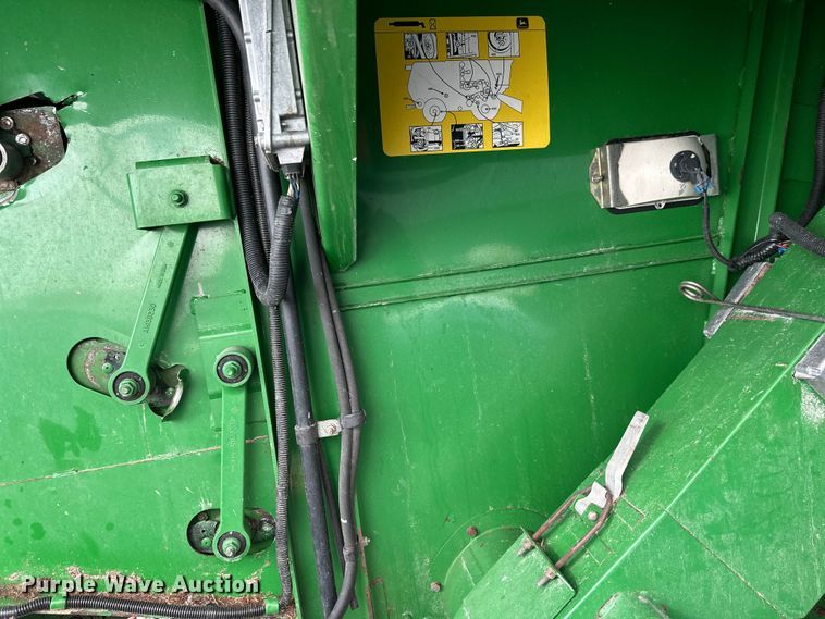 image for item YA2232 2000 John Deere 9650STS combine