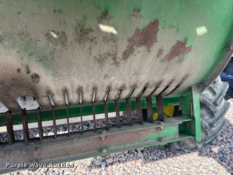 image for item YA2232 2000 John Deere 9650STS combine