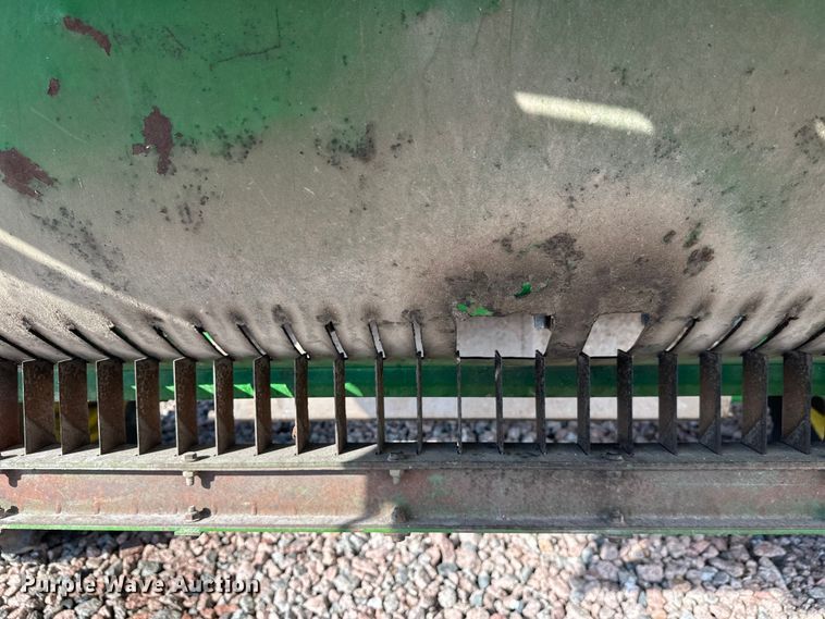 image for item YA2232 2000 John Deere 9650STS combine