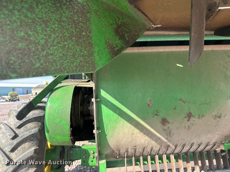 image for item YA2232 2000 John Deere 9650STS combine