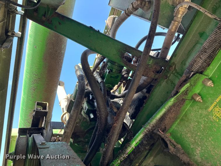 image for item YA2232 2000 John Deere 9650STS combine