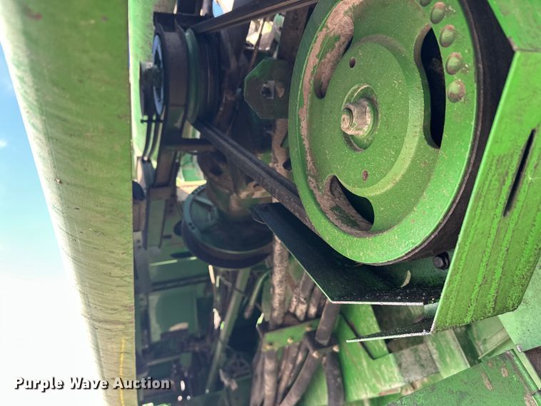 image for item YA2232 2000 John Deere 9650STS combine