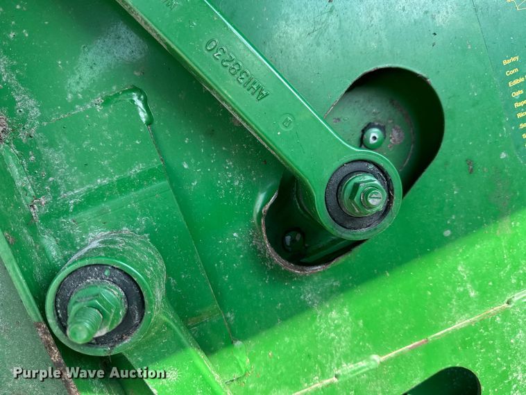 image for item YA2232 2000 John Deere 9650STS combine