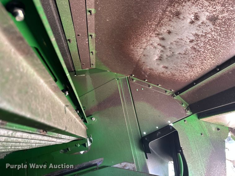 image for item YA2232 2000 John Deere 9650STS combine