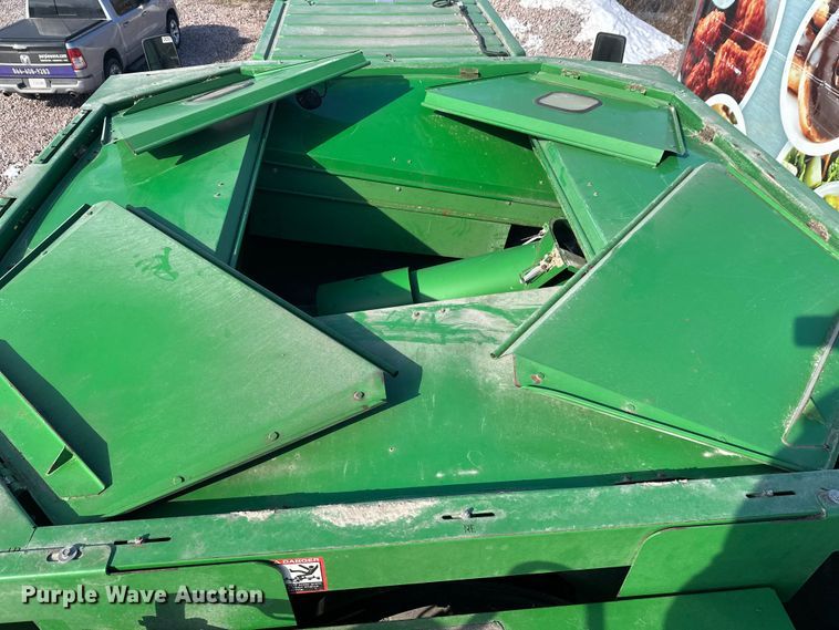 image for item YA2232 2000 John Deere 9650STS combine