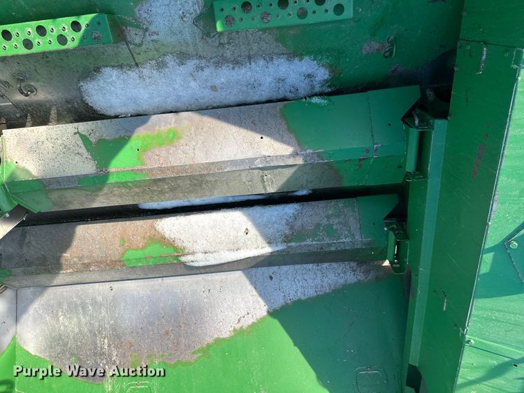 image for item YA2232 2000 John Deere 9650STS combine