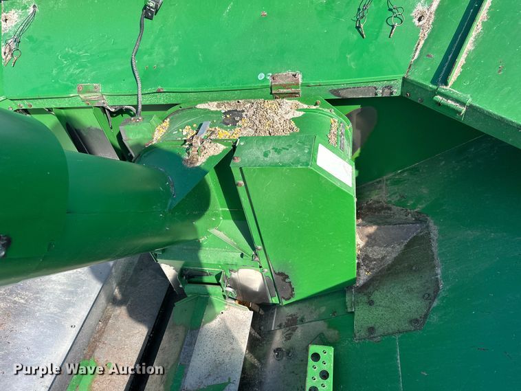 image for item YA2232 2000 John Deere 9650STS combine