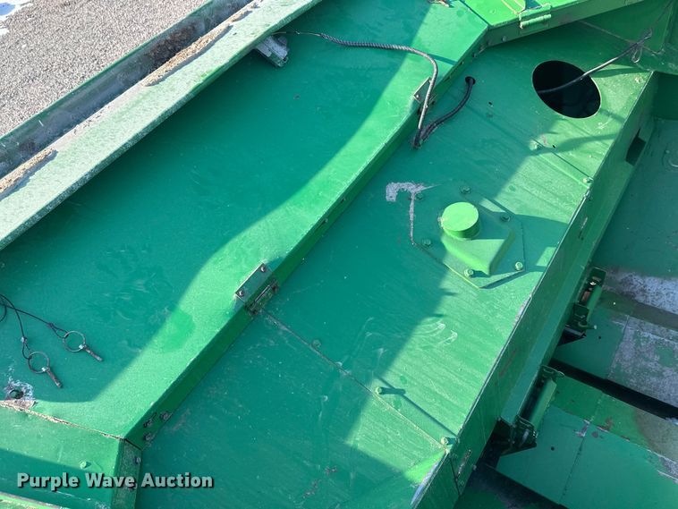 image for item YA2232 2000 John Deere 9650STS combine