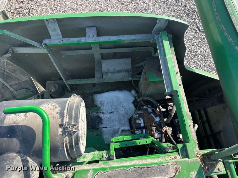 image for item YA2232 2000 John Deere 9650STS combine