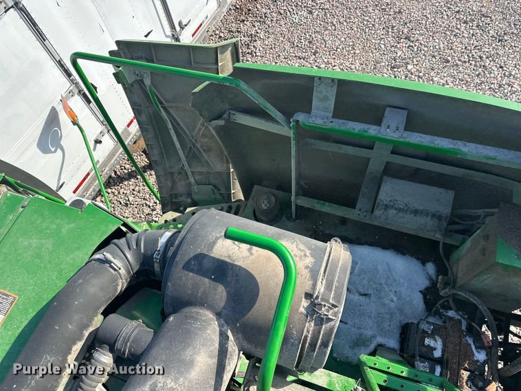 image for item YA2232 2000 John Deere 9650STS combine