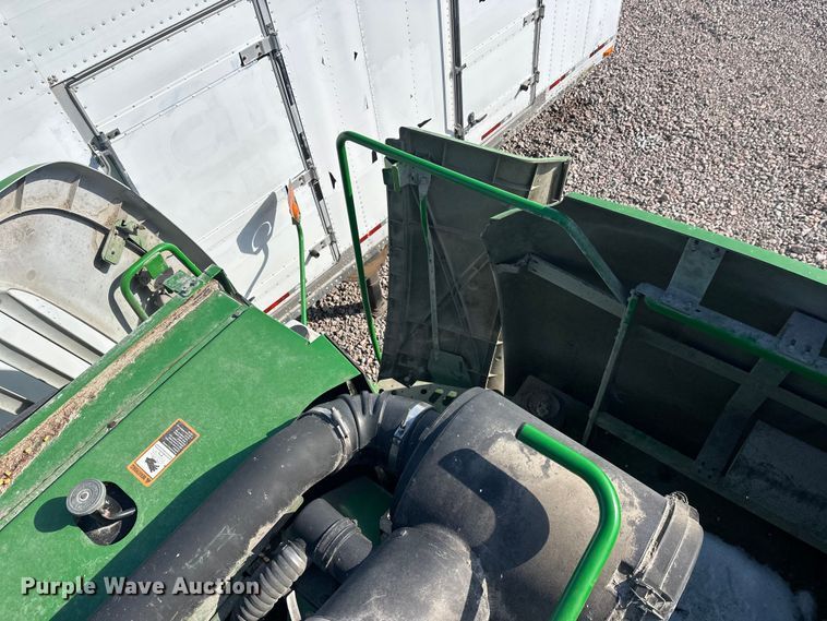 image for item YA2232 2000 John Deere 9650STS combine