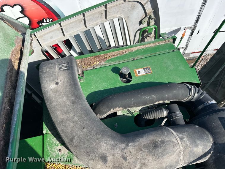 image for item YA2232 2000 John Deere 9650STS combine