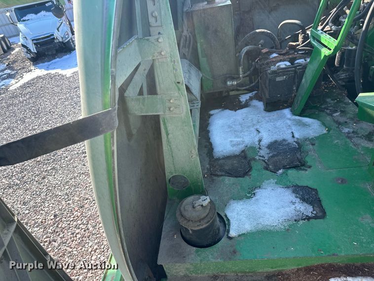 image for item YA2232 2000 John Deere 9650STS combine