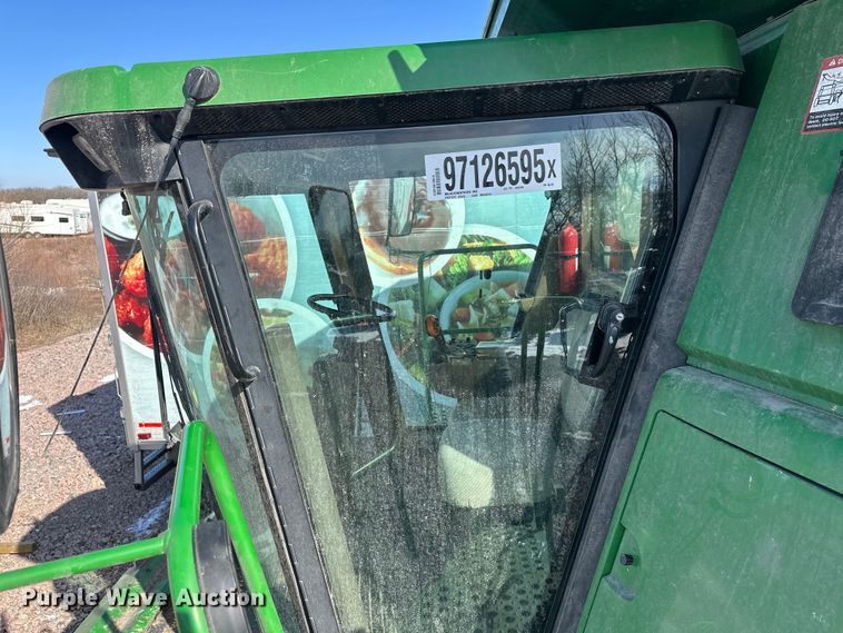 image for item YA2232 2000 John Deere 9650STS combine