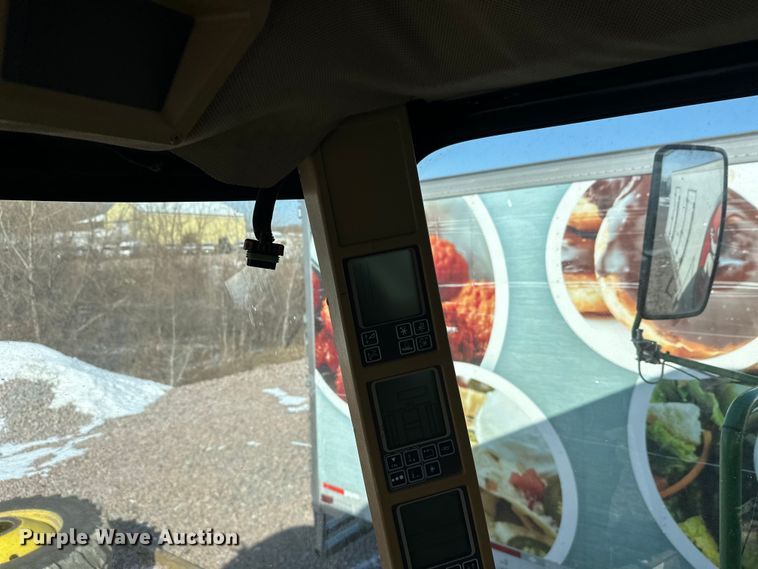 image for item YA2232 2000 John Deere 9650STS combine